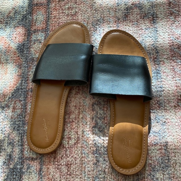 Universal Thread Shoes - Universal thread sandals